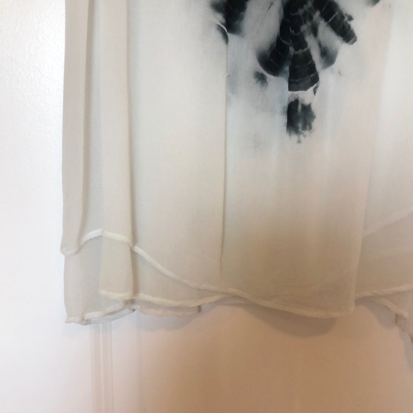 Casual Studio V-Neck Double Twin Layer Blouse - Picture 4 of 5